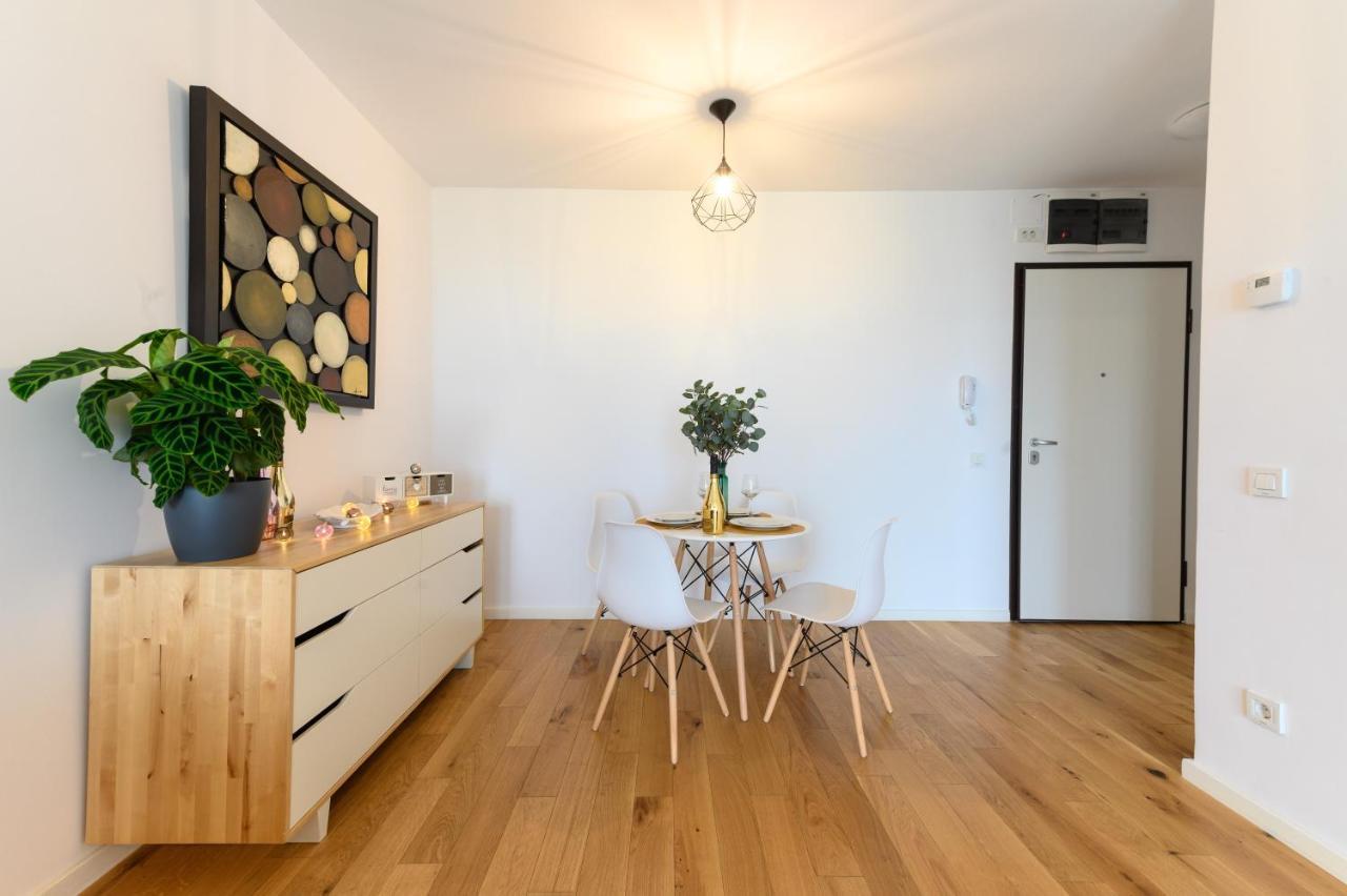 Appartement North Artistique - Aviatiei à Bucarest Extérieur photo